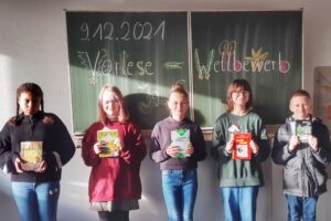 Finja Diedrich (6a) gewinnt Vorlesewettbewerb der Schule